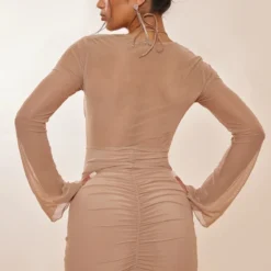 Robe Moulante En Mesh Froncé Café Au Lait Rosé à Manches Longues Et Ourlet Volanté -Pas Cher Robe Tendre Magasin 8defc6f4401168e7d5353a289fa7cd02b0df42fa cnc6167 2