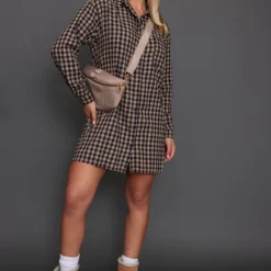 Robe Chemise Bleue Brossée Oversize à Carreaux Et Ourlet élimé -Pas Cher Robe Tendre Magasin 8e78b7412672c006d002acfdb2f8430c29f1c15c cnc8301 3