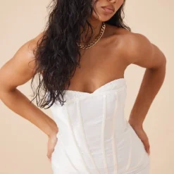 Robe Moulante Satinée Crème à Détail Corset -Pas Cher Robe Tendre Magasin 8eaa4919501fdd693c3535140ac36124a43c44ea cnd2174 1