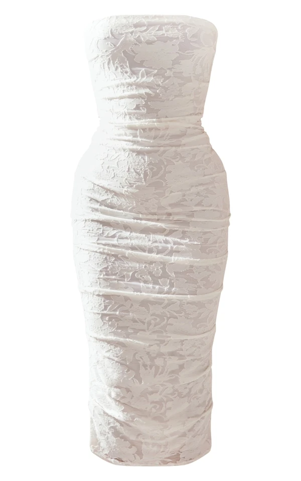 Robe Bustier Longue Texturée Fleurie Blanche Froncée Sur Le Côté 4 Robe Bustier Longue Texturée Fleurie Blanche Froncée Sur Le Côté – Image 4