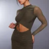 Robe Très Moulante Froncée Kaki Mousse Découpée à Manches En Mesh
