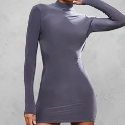 Robe Moulante Gris Anthracite Découpée Dans Le Dos Croisée à Manches Longues -Pas Cher Robe Tendre Magasin 90d31c2af7d7b70387230730c78dc90d7979900c cnd2295 2