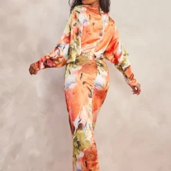 Robe Longue Satinée Orange à Manches Oversize -Pas Cher Robe Tendre Magasin 90e54cdb24d064373ada0011fe15d9857dac87ad cnd7549 2