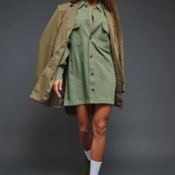Robe Chemise En Jean Kaki Oversize -Pas Cher Robe Tendre Magasin 94271b051705a7a1ab2c961ff280df53ef9d5ab0 cnb8465 3
