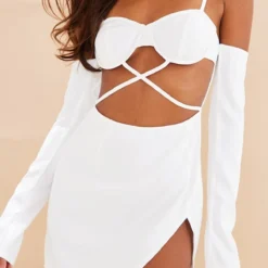 Robe Moulante Tissée Blanche à Taille Croisée Et Bonnets Armatures -Pas Cher Robe Tendre Magasin 958b32114f0d5e5f36680ff84b507af0aeb7864f cnd2228 4