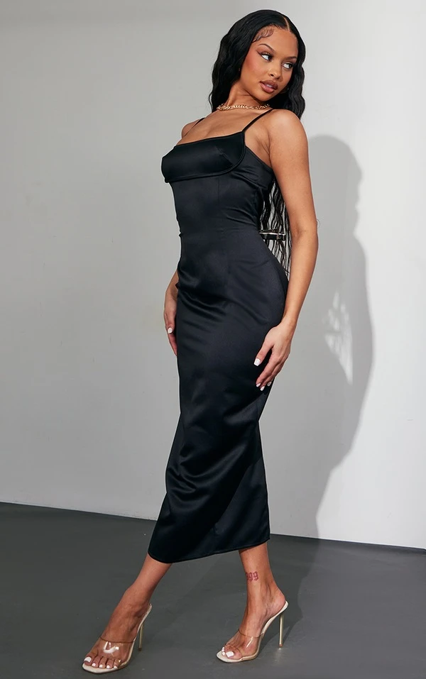 Robe Longue Satinée Noire à Buste Contrastant 3 Robe Longue Satinée Noire à Buste Contrastant – Image 3