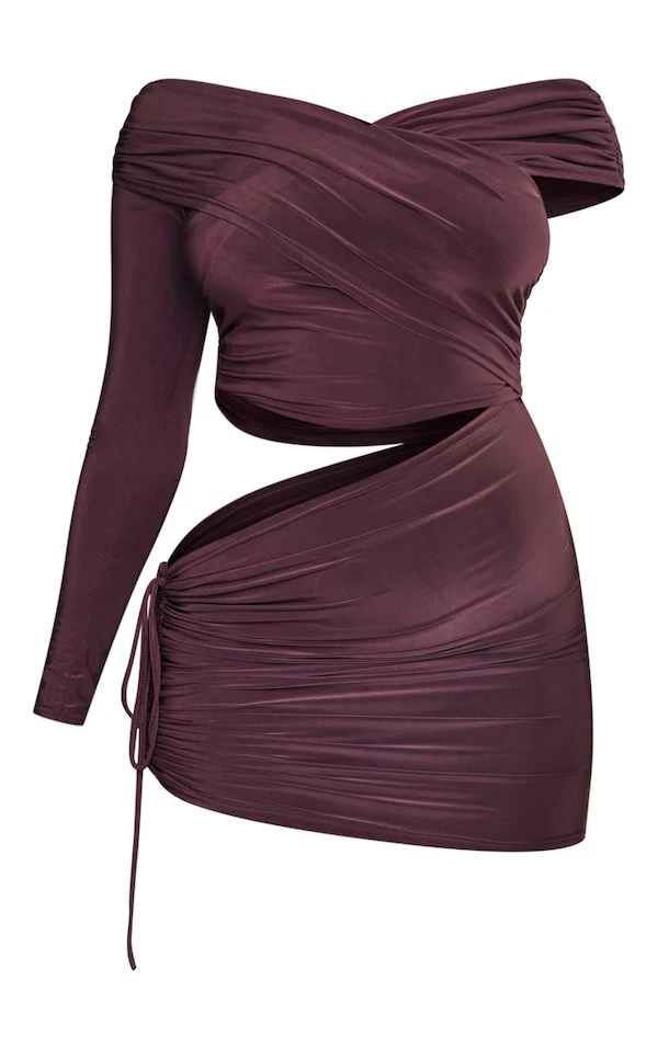 Robe Asymétrique Très Moulante Froncée Chocolat Drapée à Col Bardot 5 Robe Asymétrique Très Moulante Froncée Chocolat Drapée à Col Bardot – Image 5