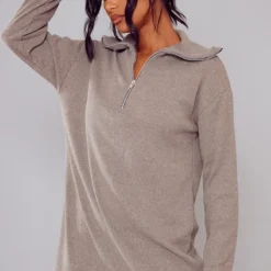 Robe Pull Oversize Côtelée Vert Sauge Kaki à Col Haut Et Demi-zip -Pas Cher Robe Tendre Magasin 9d2d051e82ed4a09be787724efbba04f8fe765b5 cna3031 3