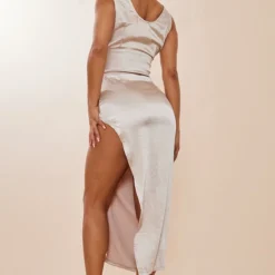 Robe Corset Mi-longue Satinée Champagne à Col Bénitier Et Lacets -Pas Cher Robe Tendre Magasin a415549479f2781dcbf28971fd87770409ea0700 cnd2046 2