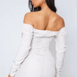 Robe Moulante Gris Pierre Effet Lin Plissée à Liserés Et Col Bardot 6 Robe Moulante Gris Pierre Effet Lin Plissée à Liserés Et Col Bardot -Pas Cher Robe Tendre Magasin a4d1830ab503087d07bd38cee194a5a014acb186 cnd2225 2