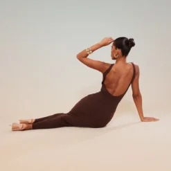 Robe Longue En Maille Tricot Marron Chocolat à Dos Nageur échancré 8 Robe Longue En Maille Tricot Marron Chocolat à Dos Nageur échancré -Pas Cher Robe Tendre Magasin aedab37823c4b53179f7384deba34f2ed6839137 cnc2780 3