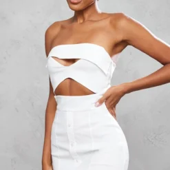 Robe Moulante Bustier Crème à Découpes Et Boutons -Pas Cher Robe Tendre Magasin b04ed7cbf11d7a0051be9da15659b3733673bfcc cnd4021 4