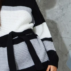 Robe Pull En Maille Gaufrée Style Colourblock Noir Et Blanc -Pas Cher Robe Tendre Magasin b1c7eeaf644ca4160b4601f91cf1c38ef3535bdc cmp2494 5