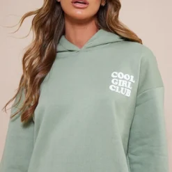 Robe Pull Oversize Sauge Doublure En Polaire à Capuche Et Slogan Cool Girl -Pas Cher Robe Tendre Magasin b28637c12f1ddca62c3fea43a9eec552d6c7204a cnd2406 4