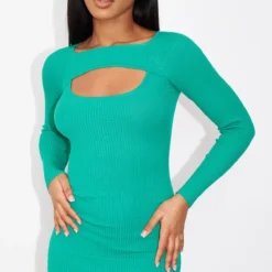 Mini Robe En Maille Tricot Côtelée Vert Vif à Découpe Sur L'avant