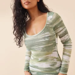 Robe Moulante Verte Imprimée Griffure Côtelée à Manches Longues -Pas Cher Robe Tendre Magasin bbca55578a25af7a265a0487813b8a0df3097d5c cnd4308 1