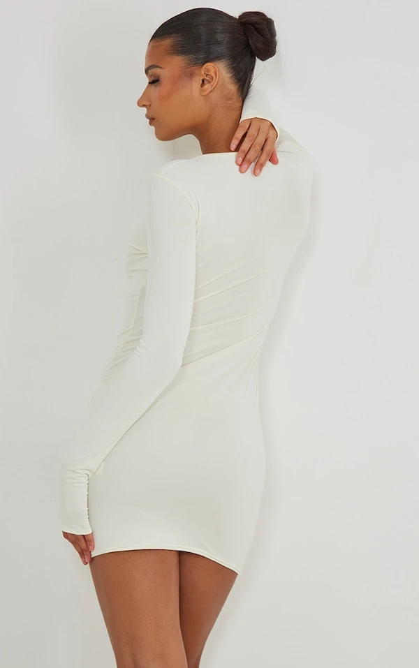 Robe Moulante Beige Sculpt Mat à Manches Longues Et Trous Pour Les Pouces 2 Robe Moulante Beige Sculpt Mat à Manches Longues Et Trous Pour Les Pouces – Image 2