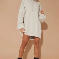 Robe Pull Oversize En Sweat Avoine à Capuche 7 Robe Pull Oversize En Sweat Avoine à Capuche -Pas Cher Robe Tendre Magasin beef7cbe93ae3af461b355ce9863c36544fecf06 cmv4112 4