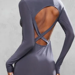 Robe Moulante Gris Anthracite Découpée Dans Le Dos Croisée à Manches Longues -Pas Cher Robe Tendre Magasin bf2e425847522a3fa5001c56e9a445c20b5c911e cnd2295 4