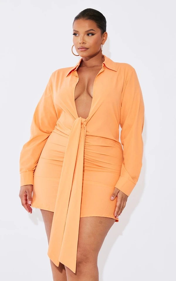 Plus Robe Chemise Orange Froncée Devant à Décolleté 3 Plus Robe Chemise Orange Froncée Devant à Décolleté – Image 3