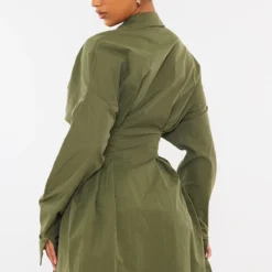 Robe Chemise Oversize Plissée En Maille Tissée Kaki -Pas Cher Robe Tendre Magasin c5c7ba4563f2d6a36cfd9026b7d6a8e186037b1f cna4955 2