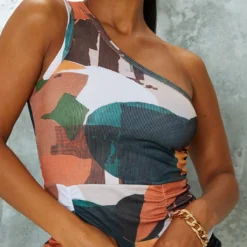 Robe Moulante Orange Imprimé Abstrait à Bretelle Unique Et Jupe Froncée -Pas Cher Robe Tendre Magasin c68aaa877b5f6291a3398399588f9022740bf63e cms7061 5