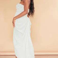 Robe Mi-longue Drapée Blanche à Détail Roses 6 Robe Mi-longue Drapée Blanche à Détail Roses -Pas Cher Robe Tendre Magasin c80f582ba0e73df197c2feb3088e41183e9eb623 cnd2021 2