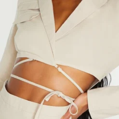 Robe Moulante Style Blazer Utilitaire Gris Pierre En Maille Tissée à Découpes Et Taille Nouée 11 Robe Moulante Style Blazer Utilitaire Gris Pierre En Maille Tissée à Découpes Et Taille Nouée -Pas Cher Robe Tendre Magasin ca8b694ee73f898bde8a3173223e8fa0e9f55913 cms4898 6