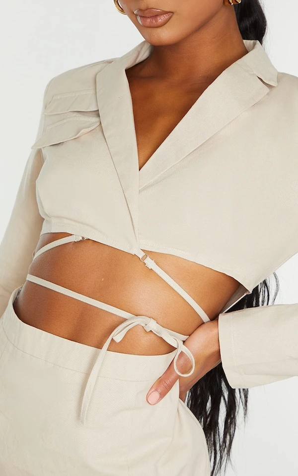 Robe Moulante Style Blazer Utilitaire Gris Pierre En Maille Tissée à Découpes Et Taille Nouée 6 Robe Moulante Style Blazer Utilitaire Gris Pierre En Maille Tissée à Découpes Et Taille Nouée – Image 6