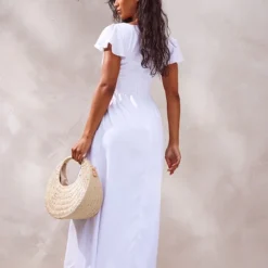 Robe Mi-longue Crème à Détail Corset 6 Robe Mi-longue Crème à Détail Corset -Pas Cher Robe Tendre Magasin d6581afc16e04d946609c140c91302c755c4e018 cnd2018 2