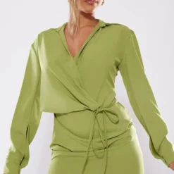 Robe Chemise Satinée Vert Olive Nouée à La Taille 8 Robe Chemise Satinée Vert Olive Nouée à La Taille -Pas Cher Robe Tendre Magasin d783d00df3b497716ae3a55978d6dd994f522f6d cnb9425 4