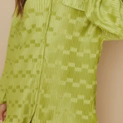 Robe Chemise Oversize Vert Olive Crêpée Et Plissée 8 Robe Chemise Oversize Vert Olive Crêpée Et Plissée -Pas Cher Robe Tendre Magasin db6e3c6c196e5e55daec55db187b13d9171f9340 cmw6613 5