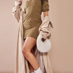 Robe Droite Peau De Pêche Kaki à Manches Bouffantes