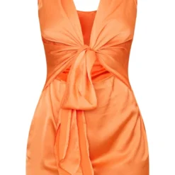 Robe Moulante Satinée Orange Drapée Très Décolletée à Taille Nouée -Pas Cher Robe Tendre Magasin dfbd5588b2a8c83820c50b802f9cee9c48eccec7 cnd5944 5