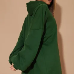 Robe Pull Oversize En Sweat Vert Forêt à Capuche -Pas Cher Robe Tendre Magasin e06d18a4dca617890f2c90419525d745c2ba14e2 cmv4109 3