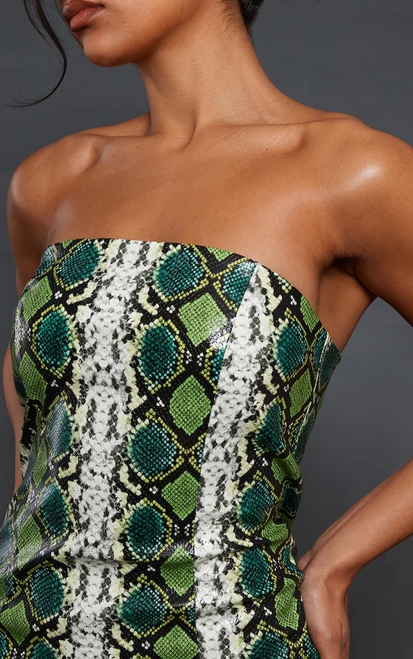 Robe Moulante Style Bustier En Similicuir Vert Imprimé Serpent 4 Robe Moulante Style Bustier En Similicuir Vert Imprimé Serpent – Image 4