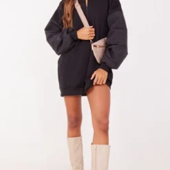 Robe Sweat Noire Oversize à Manches En Nylon Contrastantes -Pas Cher Robe Tendre Magasin ec149507cb7ee3b2a2b88f4290f4f357e568a1c2 cnb1089 3