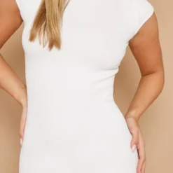 Robe Moulante écrue à Contours Structurés Et Mancherons Côtelés -Pas Cher Robe Tendre Magasin f0de576ec1d8fa819f2e0550dcfd177fe9f13c8c cnd4306 4