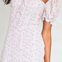 Robe-corset Longue Texturée Fleurie Rose à Manches Bouffantes 8 Robe-corset Longue Texturée Fleurie Rose à Manches Bouffantes -Pas Cher Robe Tendre Magasin f5ef915a55548053a96d7f3a3e6994779b85208c cnd7535 4