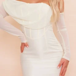 Robe Moulante Asymétrique En Mousseline De Soie Satinée Crème Drapée -Pas Cher Robe Tendre Magasin f9619edcae3da8cbd1ab8ea97d74746301b0d302 cnd0358 4