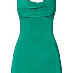 Robe Très Moulante Verte à Col Bénitier -Pas Cher Robe Tendre Magasin fd570fa28135917ddb109cdde0473628b8528e9d cmv1404 6