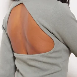 Robe Moulante Très Côtelée Vert Sauge Kaki à Col Montant Et Ouverte Au Dos -Pas Cher Robe Tendre Magasin fd61aa70806458d5b766547831e362b0798ac09d cna3071 4